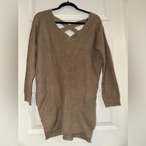 Cut out back detail sweater